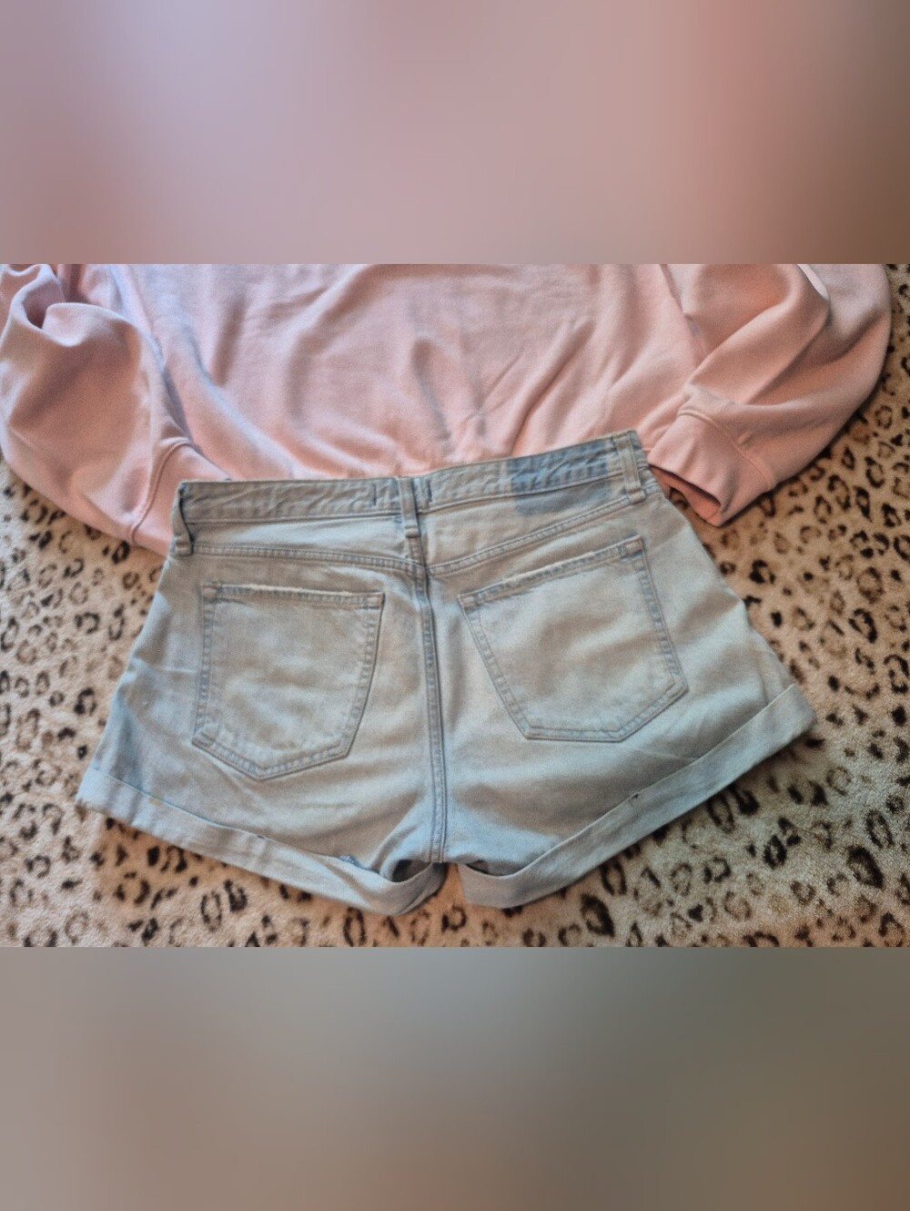 A&F 2000s Low Rise Shorts - Picture 5 of 6